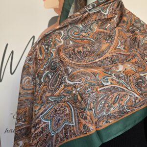 Hijab à motif 106