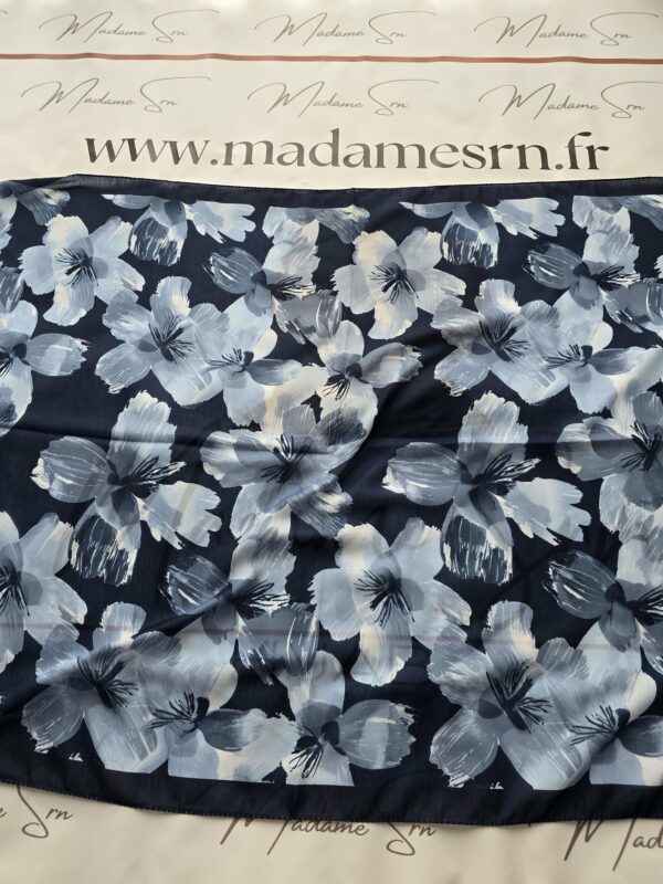 Hijab a motif 108 – Image 2