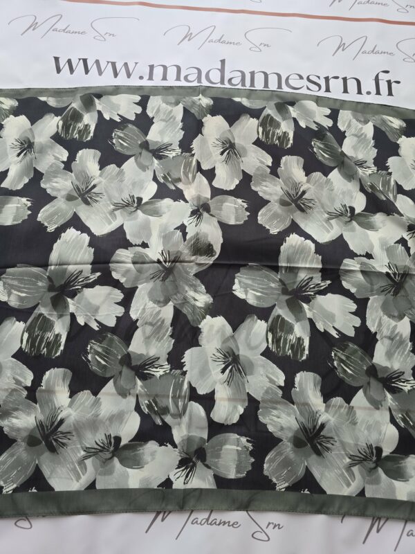 Hijab a motif 112 – Image 4