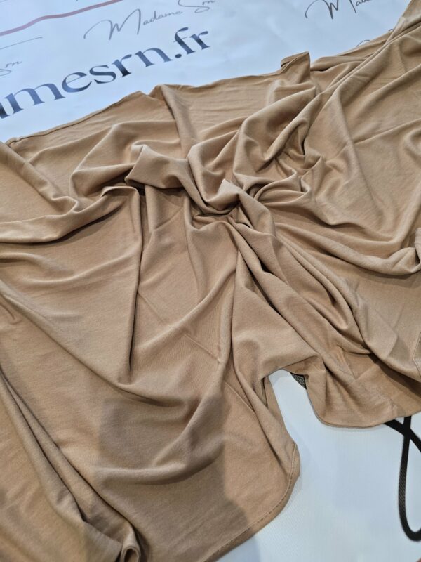 Jersey simple camel doré – Image 2