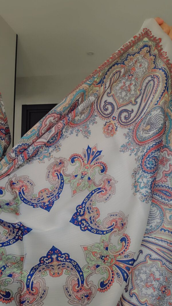 Hijab à motifs satinée - 138 – Image 2