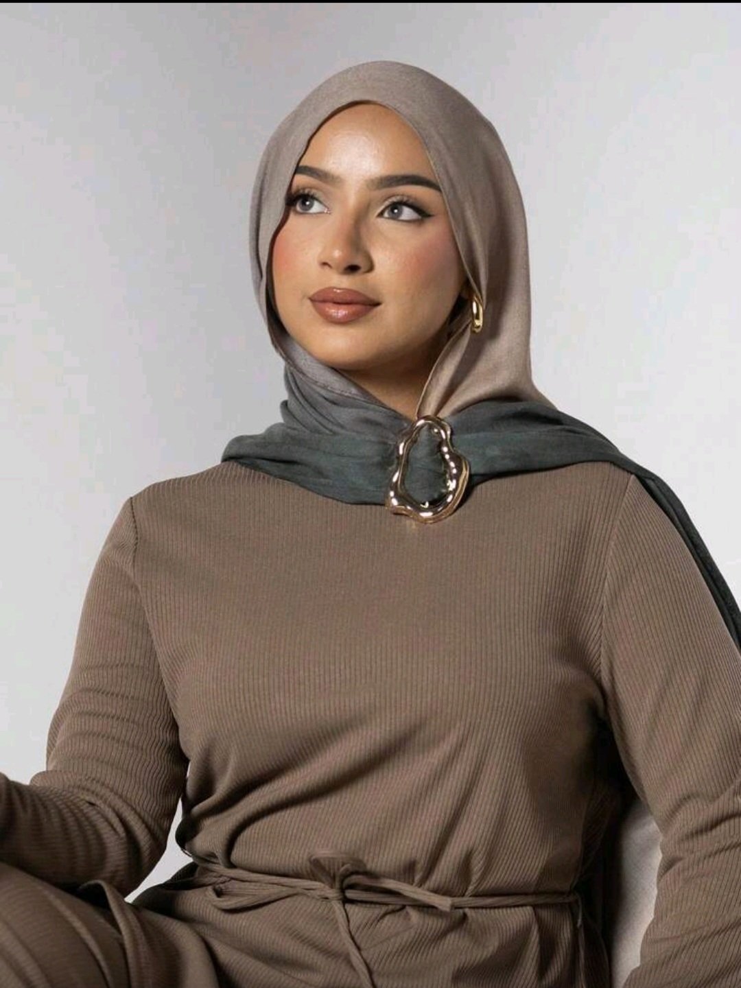 Accessoire hijab Doré ou Argenté – Image 8