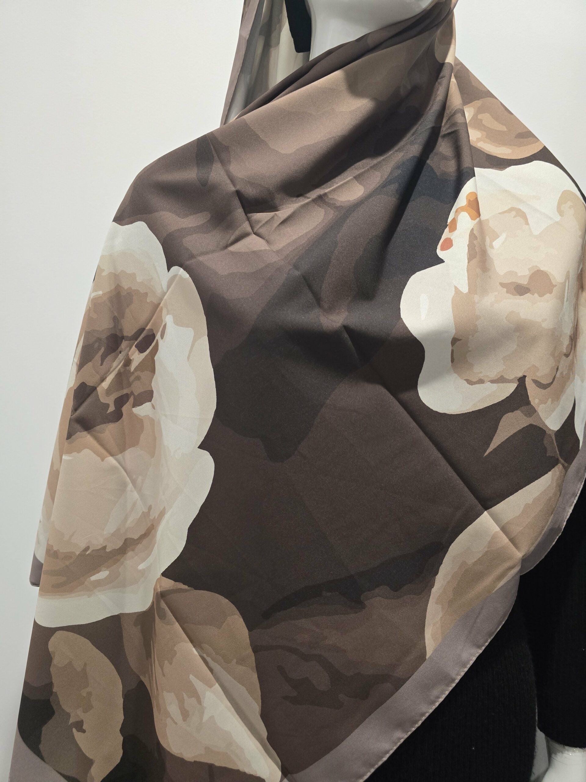 Hijab à motif BLUEBERRY - 247 -
