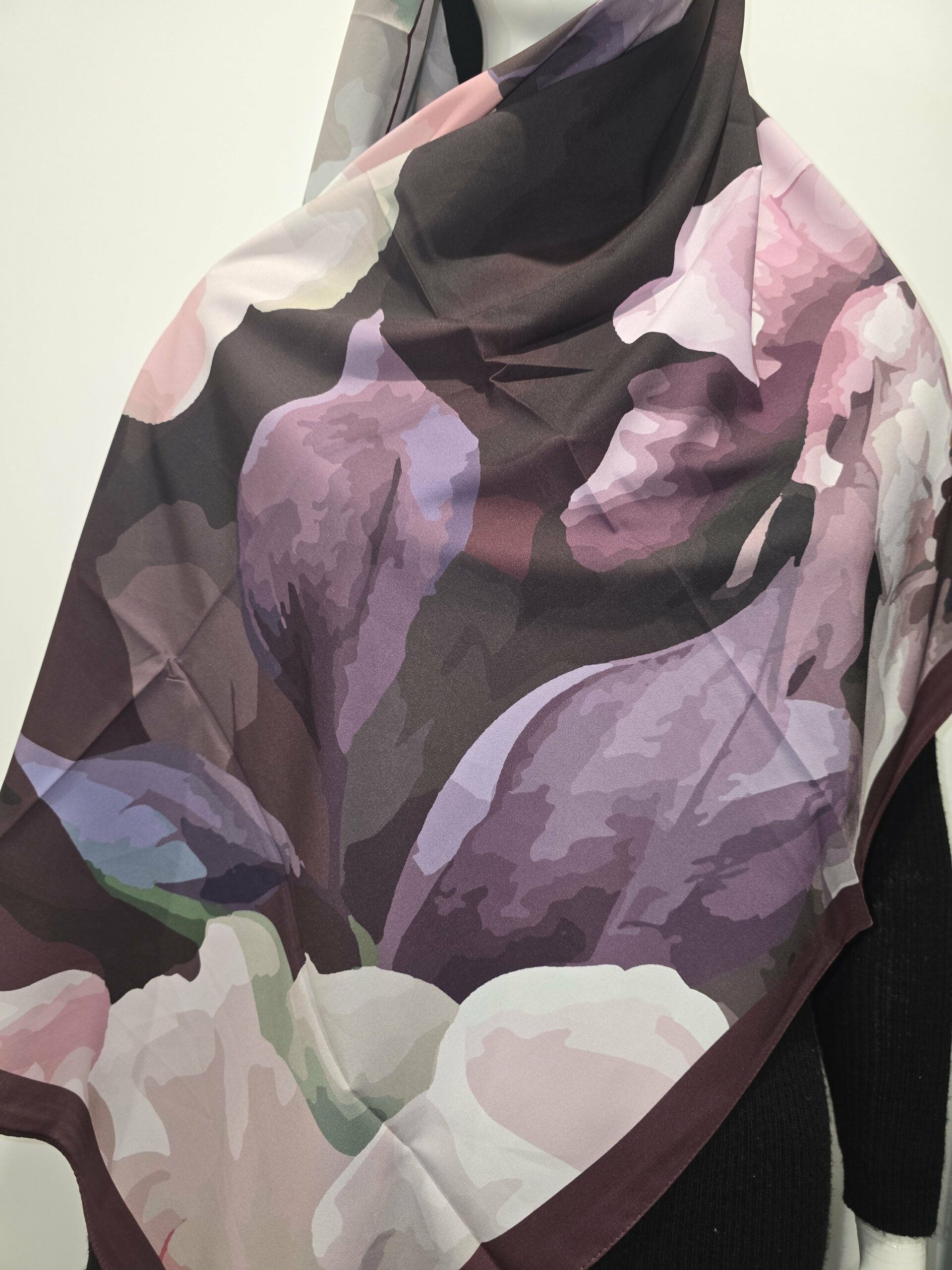 Hijab à motif BLUEBERRY - 251 -
